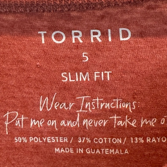 Rust Graphic T-Shirt Torrid 5 - Picture 2 of 3
